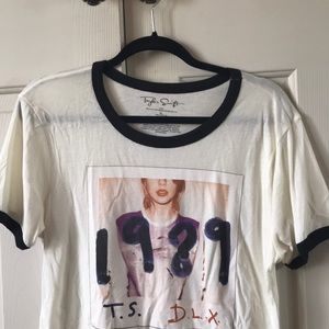 Taylor Swift 1989 album tshirt